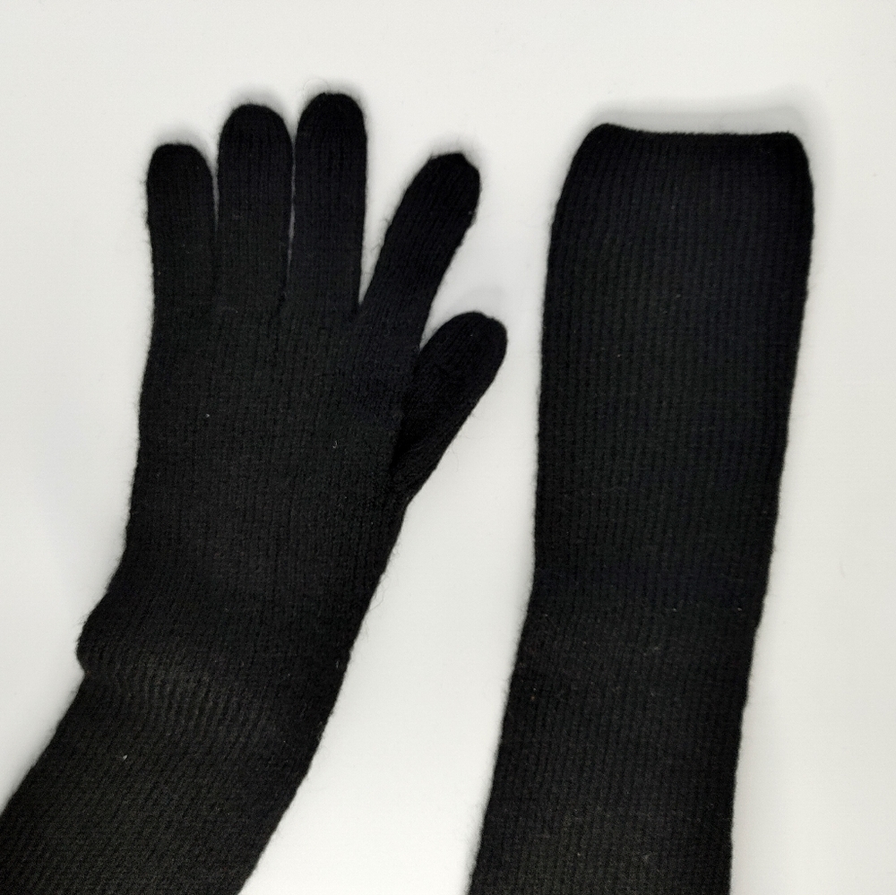 LOFT Ribbed Tech Long Gloves Black - Picture 2 of 6